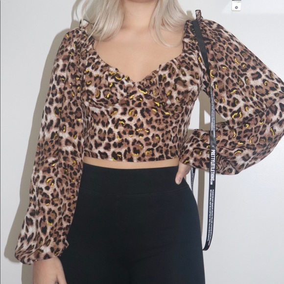 PrettyLittleThing Tops - Leopard print crop top